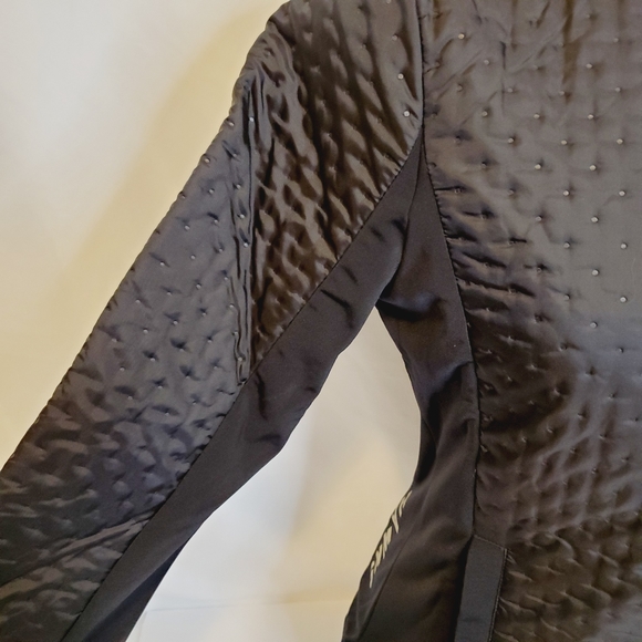 Official NBA Atlanta Hawks Women's Quilted Jacket - Picture 8 of 15